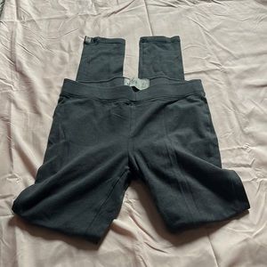 gray hollister leggings